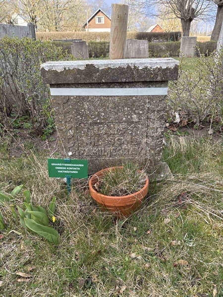 Gravnummer: LO   136