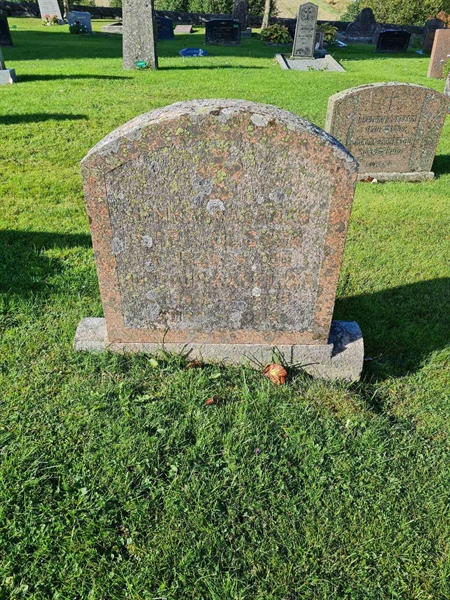 Grave number: KG 09   566