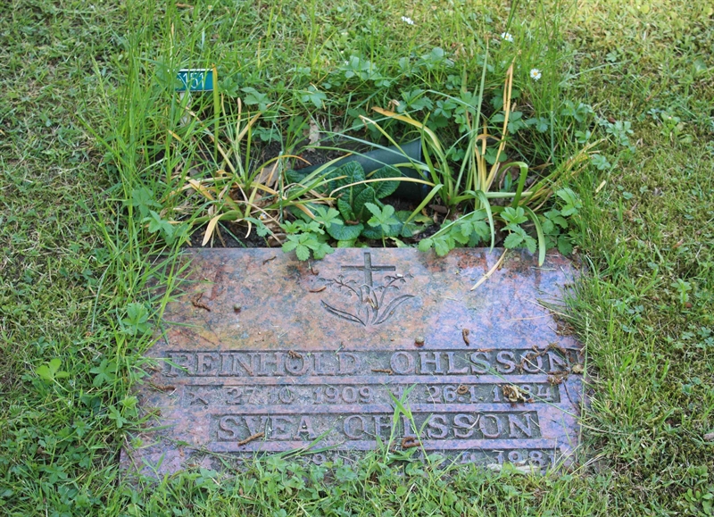 Grave number: Ö 45   151