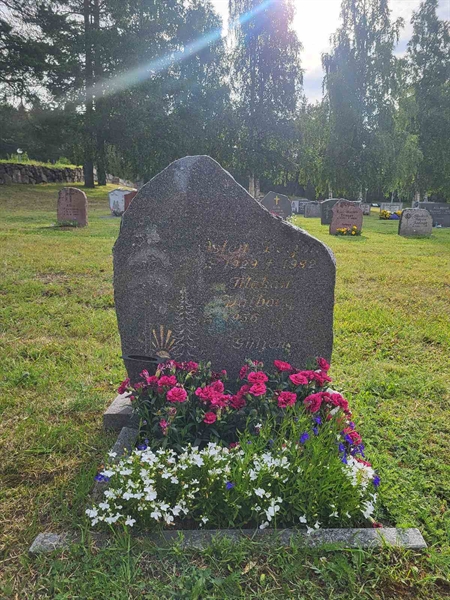 Grave number: 001 4  3085