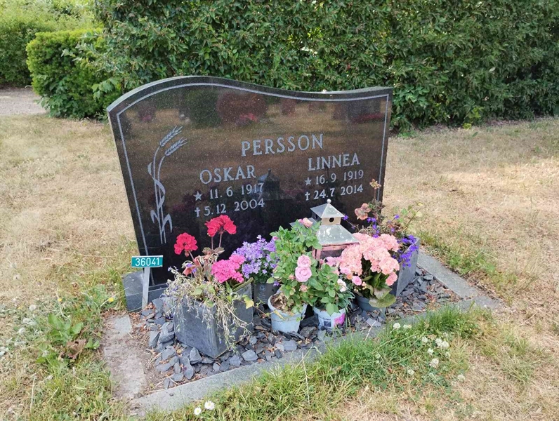 Grave number: NÅ 36    41, 42