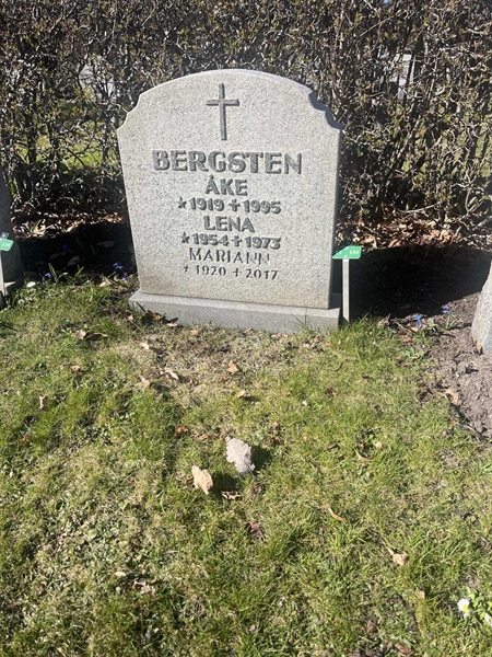 Grave number: 1 3 F1 134