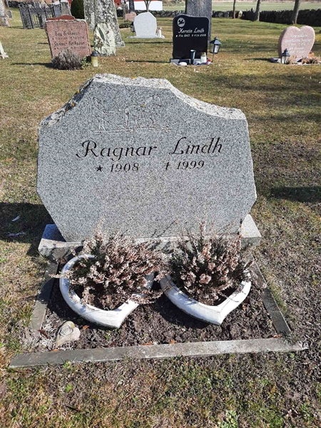 Grave number: OG P    34