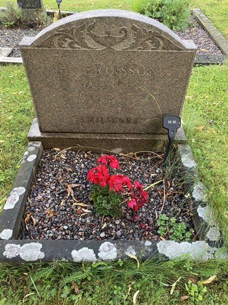 Grave number: 1 03    86