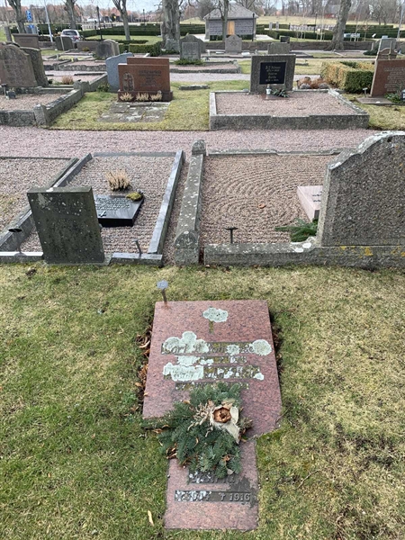 Grave number: SÖ E     7, 8