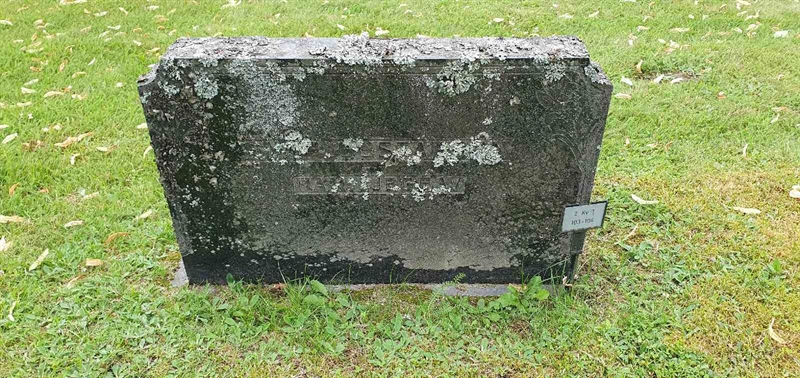 Grave number: 2 01   103-104