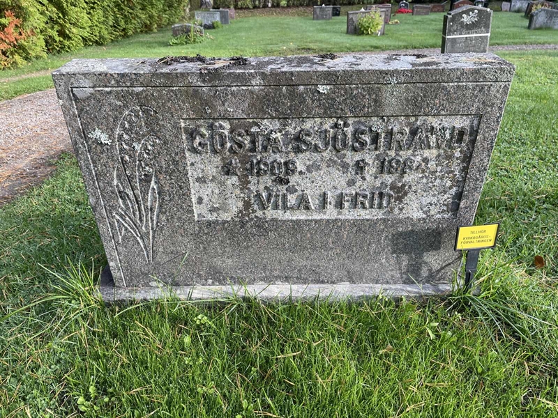 Grave number: R 4   267