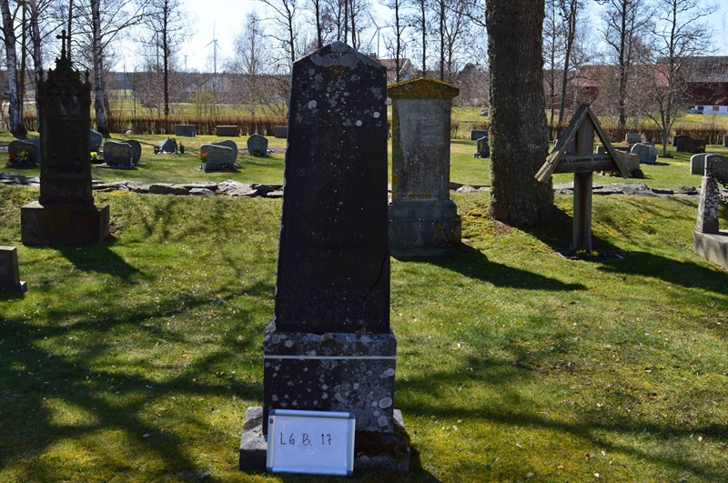 Grave number: LG B    17