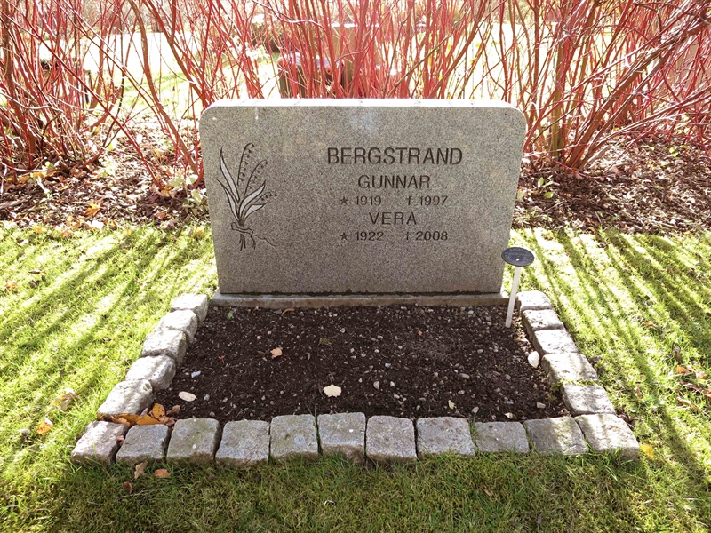 Grave number: HNB RIII     4