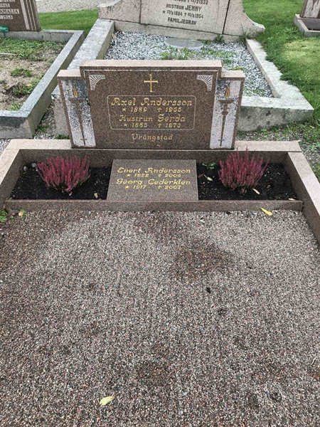 Grave number: B 01   241, 242