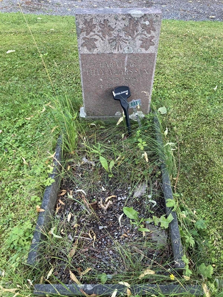 Grave number: 1 08    19