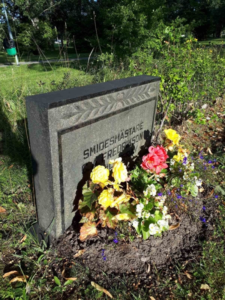 Gravnummer: GK F 4   372