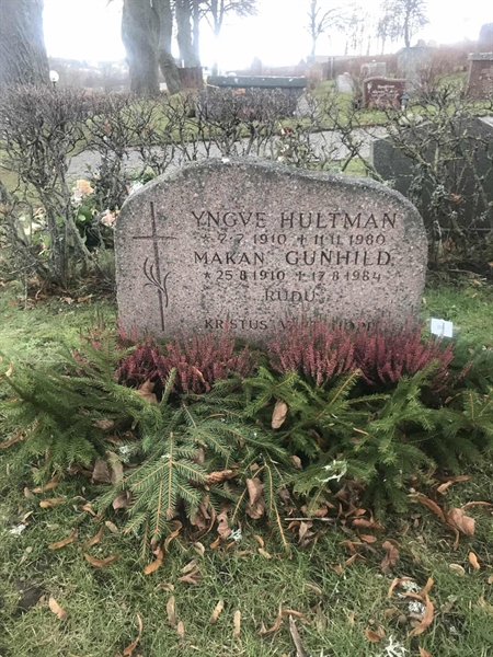 Grave number: S GK 03    65, 66