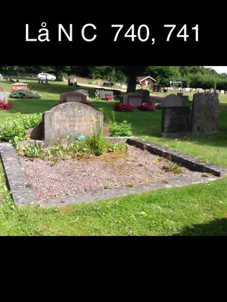 Grave number: Lå N C   740, 741