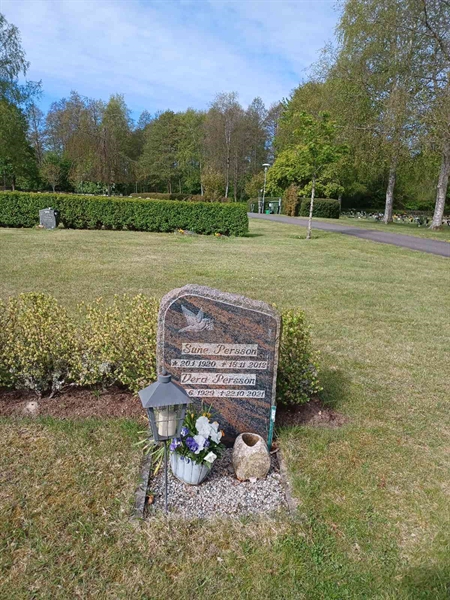 Hautatunnus: OS ÖK 94, 95
