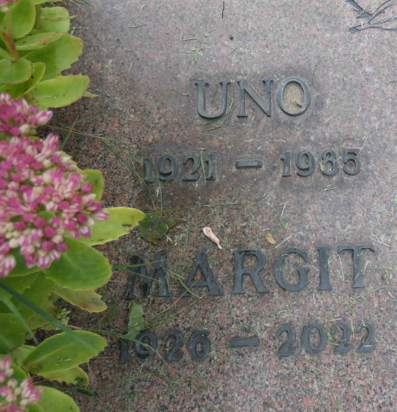 Grave number: SN C    60