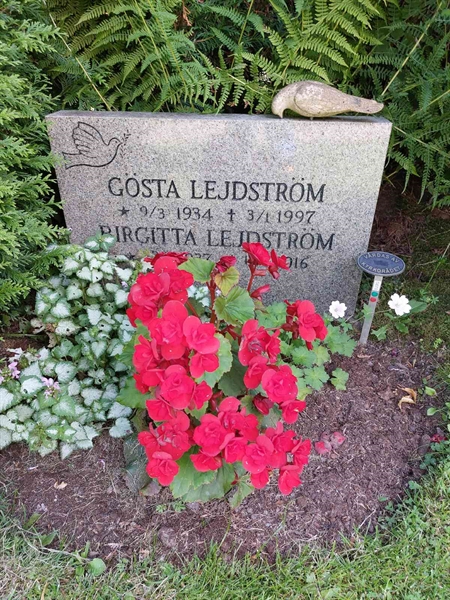 Gravnummer: 1 D   070