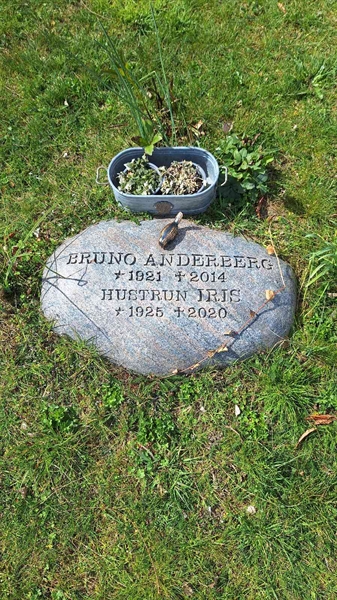 Grave number: VG D    75-76
