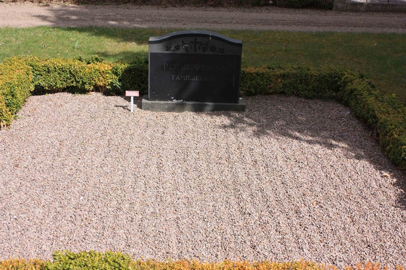 Grave number: Ö 01i   146, 147