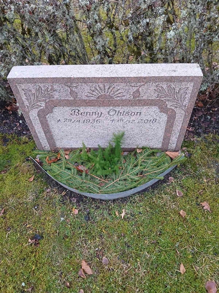 Grave number: Ho E  303