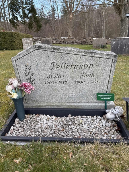 Grave number: LO 174, 175