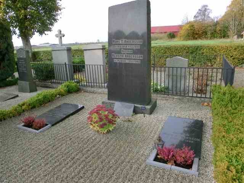 Grave number: ÖK H    002