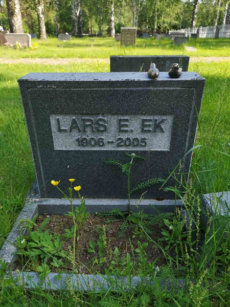 Grave number: NK 02    92