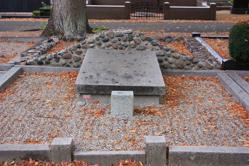 Grave number: Ö 19i    14, 15