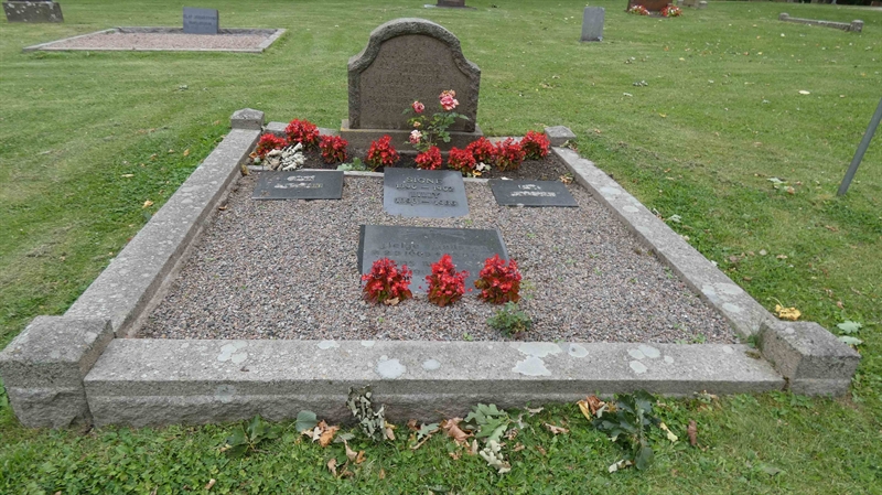 Grave number: SN A    50