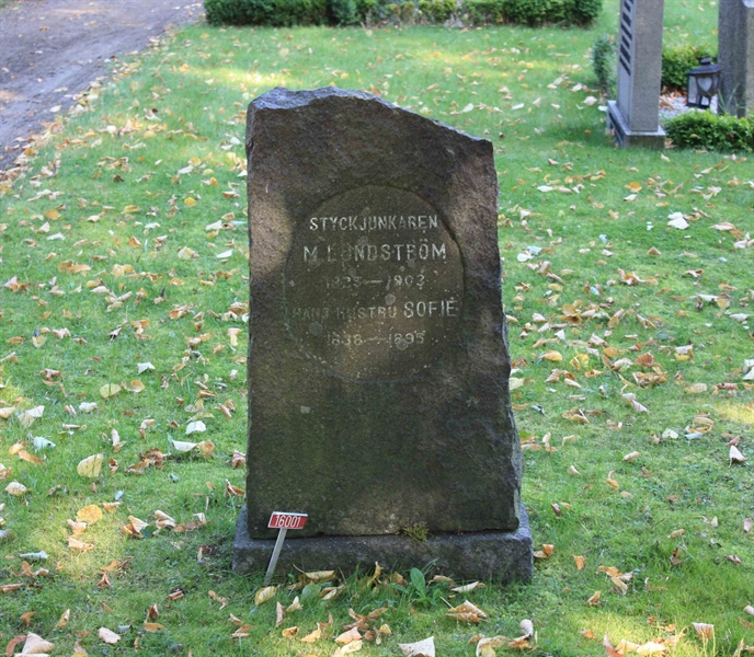 Grave number: Ö 16y    23, 24