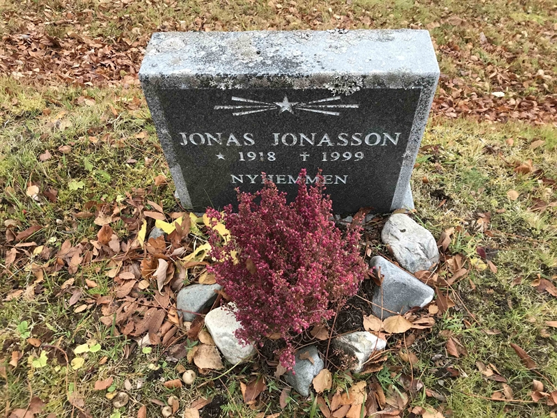 Grave number: VA C     8