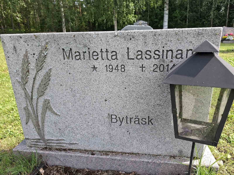 Grave number: 001 4  3706