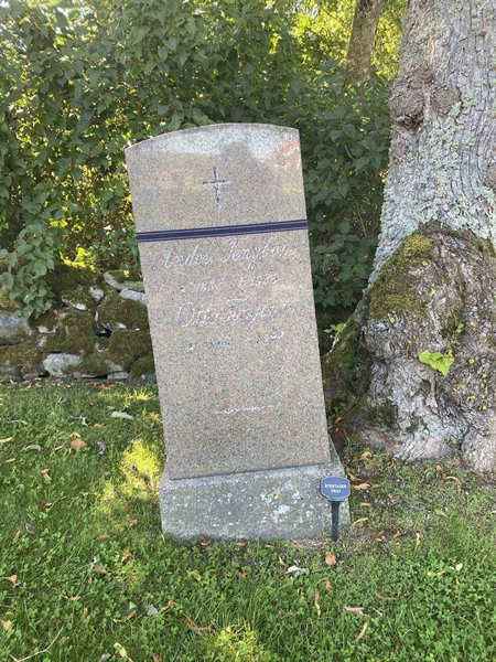 Grave number: SKÄ A    12-13