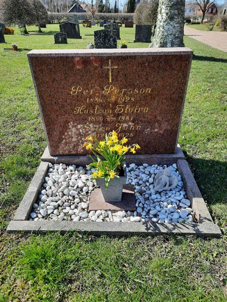 Grave number: VN B    30-31