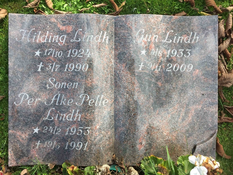Grave number: B N URNA   40