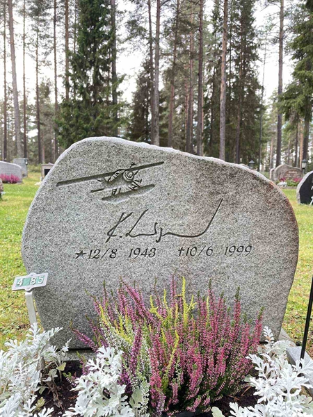 Grave number: 3 4    85