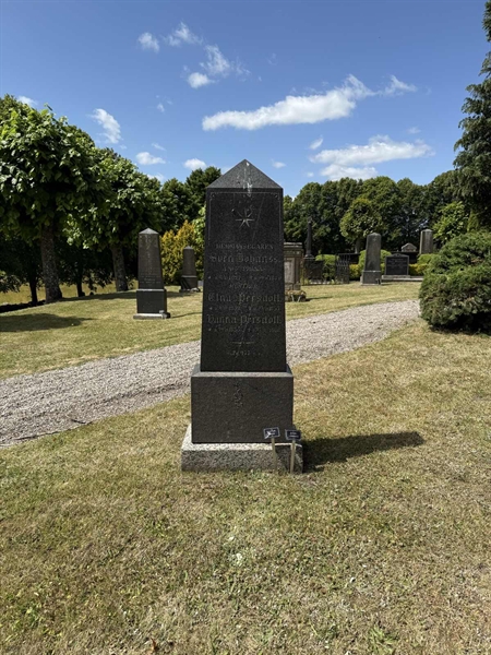 Grave number: TR 4 1   131