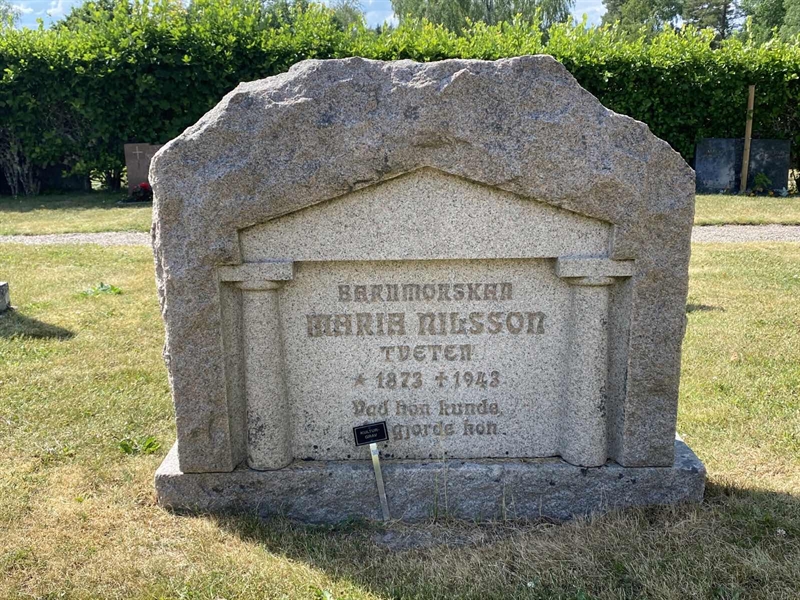 Grave number: 8 1 01   161-162