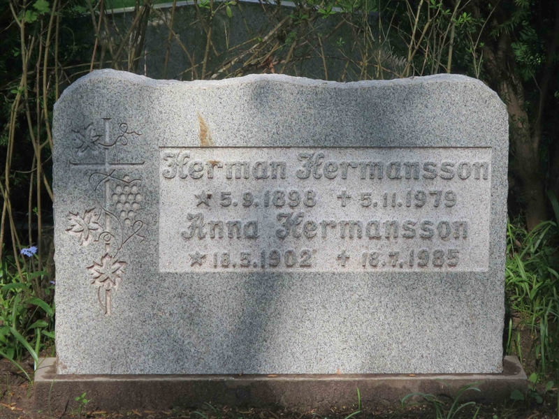 Grave number: HÖB 68    33