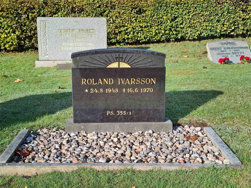 Grave number: L N E 47