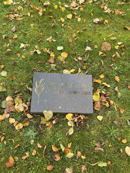 Grave number: ÖV D    31, 32, 33, 34, 37