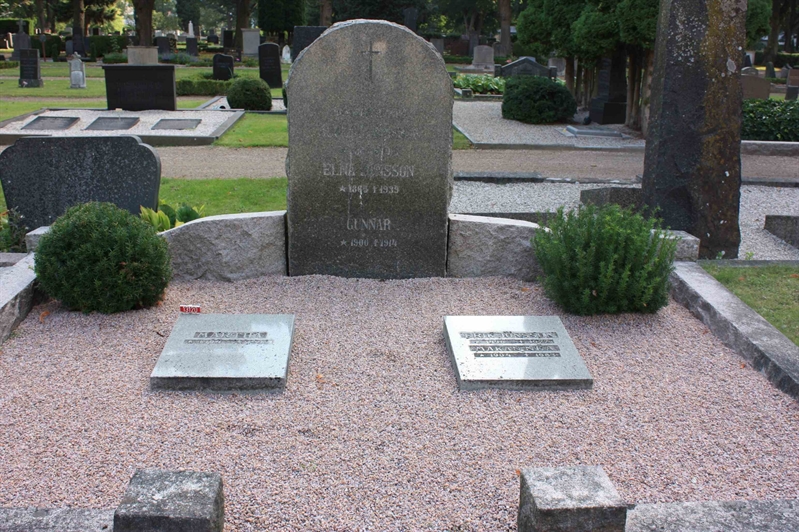 Grave number: Ö 13i   202, 203, 204