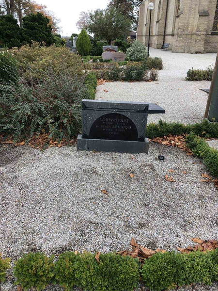 Grave number: UK 2    43H, 44E