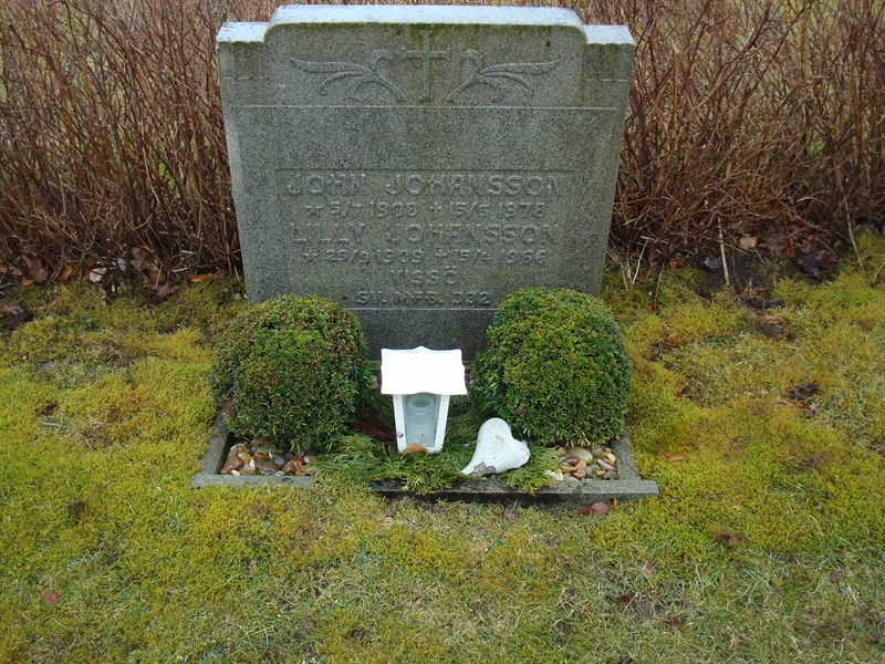 Grave number: BR C    42, 43