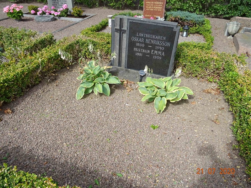 Grave number: NK 1 DC    18, 19