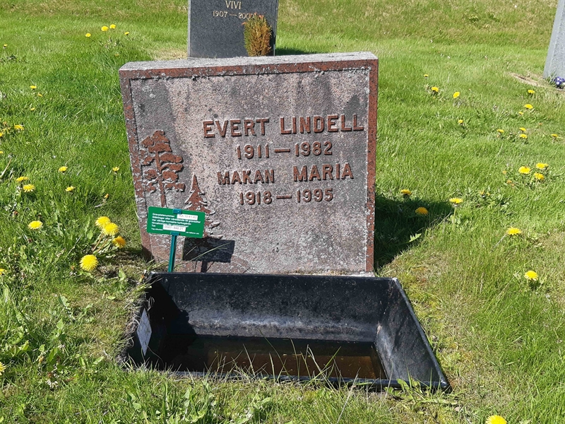 Grave number: KA 10    41-42