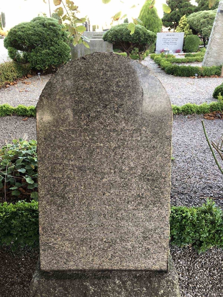 Grave number: UK 141    22