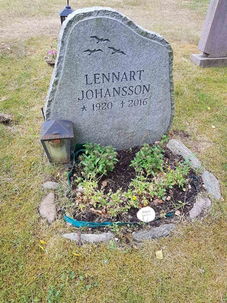 Grave number: 01 15105