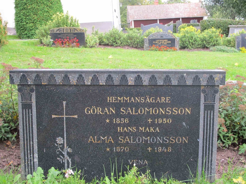 Grave number: KÄÖ A   387, 388