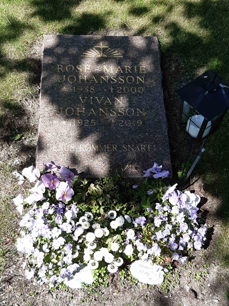 Grave number: KA 22   605